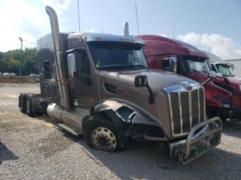  Salvage Peterbilt 579