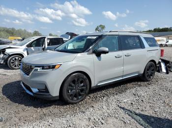  Salvage Kia Carnival