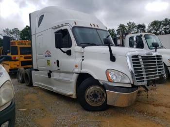  Salvage Freightliner Cascadia 1