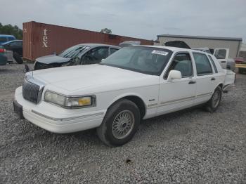  Salvage Lincoln Towncar