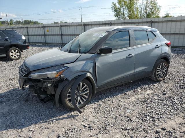  Salvage Nissan Kicks