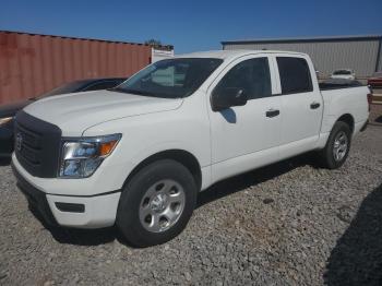  Salvage Nissan Titan