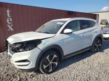  Salvage Hyundai TUCSON