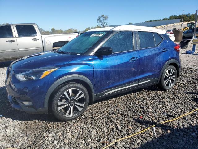  Salvage Nissan Kicks