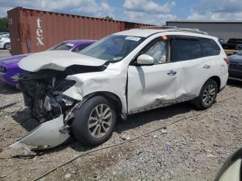  Salvage Nissan Pathfinder