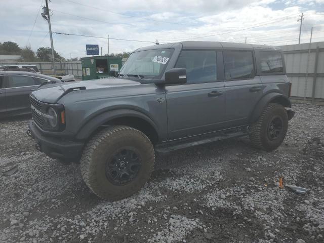  Salvage Ford Bronco