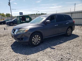  Salvage Nissan Pathfinder