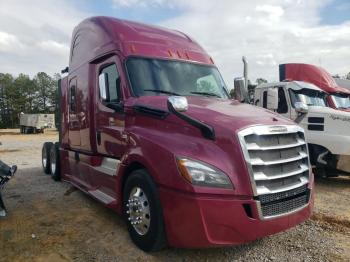  Salvage Freightliner Cascadia 1