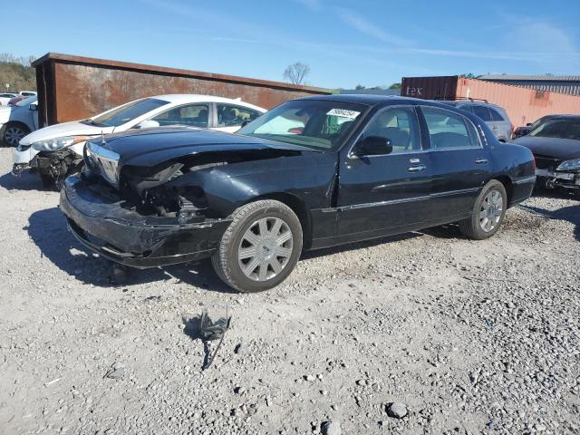  Salvage Lincoln Towncar