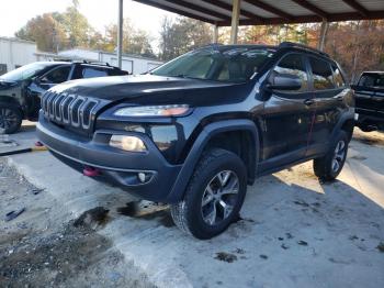  Salvage Jeep Cherokee