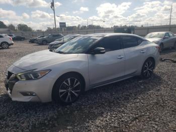  Salvage Nissan Maxima