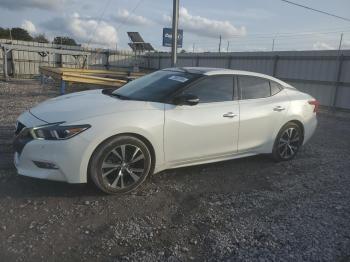  Salvage Nissan Maxima