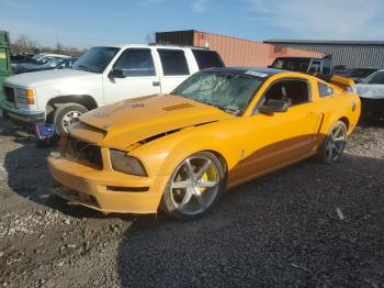  Salvage Ford Mustang