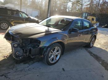  Salvage Dodge Avenger