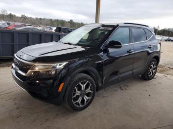  Salvage Kia Seltos