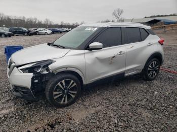  Salvage Nissan Kicks