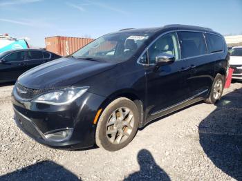  Salvage Chrysler Pacifica