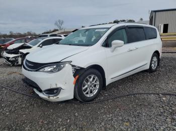  Salvage Chrysler Pacifica