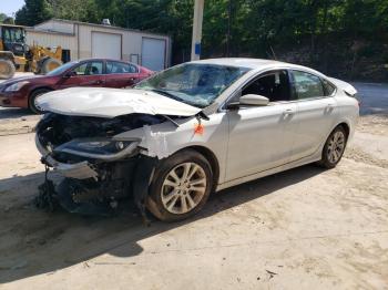  Salvage Chrysler 200