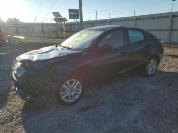  Salvage Toyota Yaris