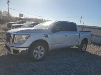  Salvage Nissan Titan