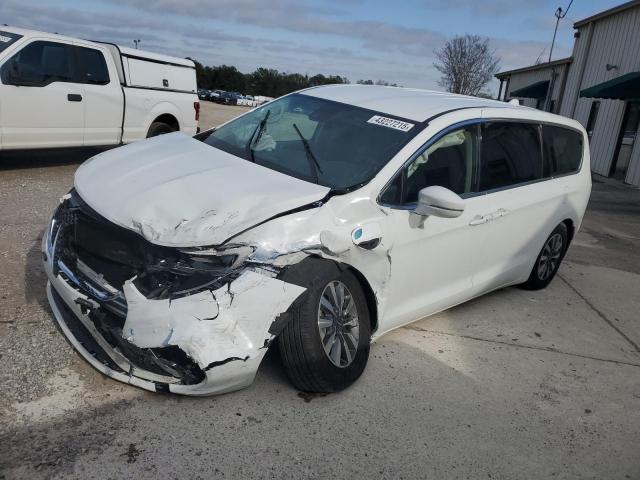  Salvage Chrysler Pacifica