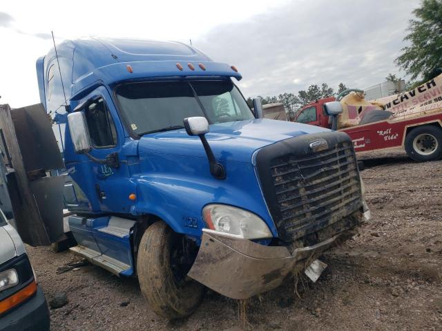  Salvage Freightliner Cascadia 1