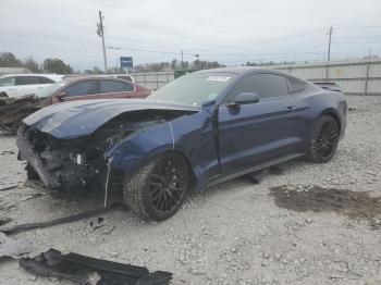  Salvage Ford Mustang