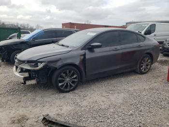  Salvage Chrysler 200