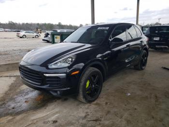  Salvage Porsche Cayenne