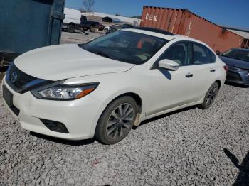  Salvage Nissan Altima