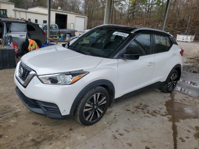  Salvage Nissan Kicks