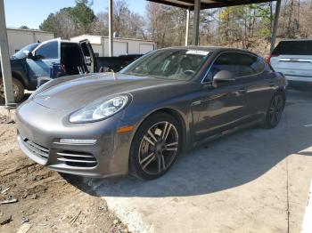  Salvage Porsche Panamera