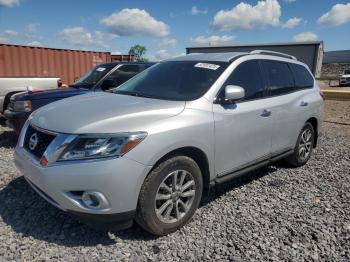  Salvage Nissan Pathfinder