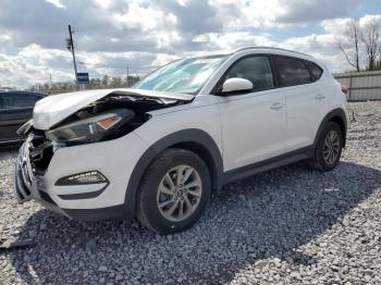  Salvage Hyundai TUCSON