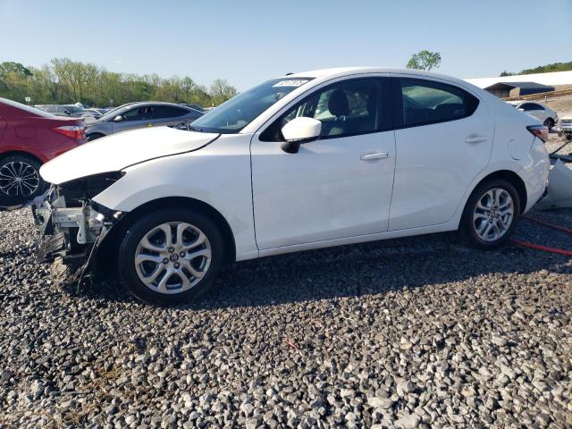  Salvage Toyota Yaris