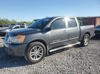  Salvage Nissan Titan