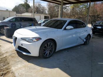  Salvage Alfa Romeo Giulia