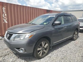  Salvage Nissan Pathfinder