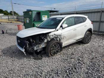 Salvage Hyundai TUCSON