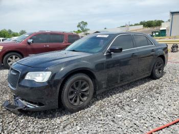  Salvage Chrysler 300