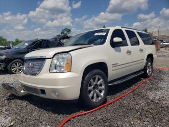  Salvage GMC Yukon