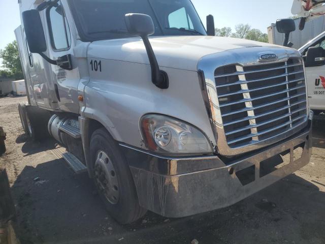  Salvage Freightliner Cascadia 1