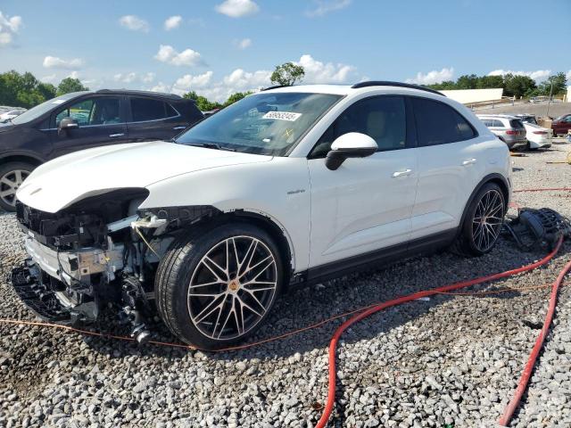  Salvage Porsche Macan 4