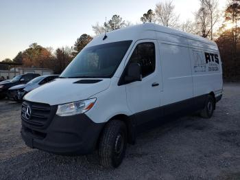  Salvage Mercedes-Benz Sprinter