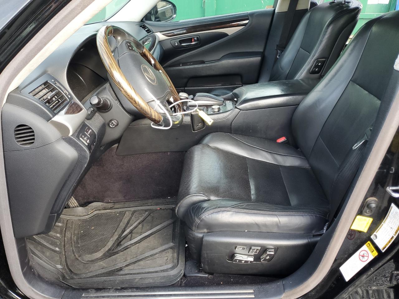 Lexus LS 460 Image 7