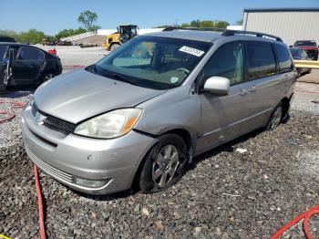  Salvage Toyota Sienna