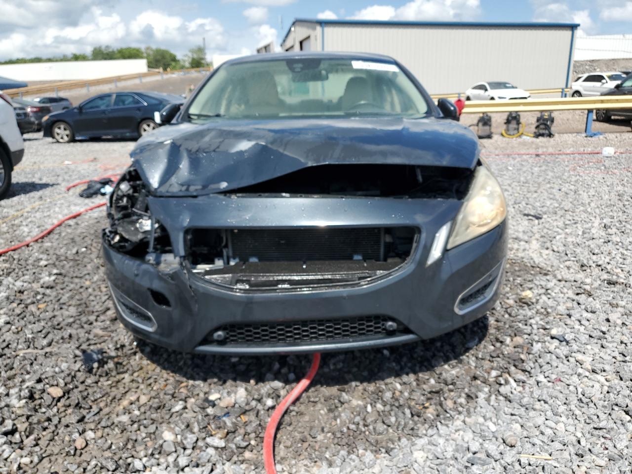 Volvo S60 T5 Image 4