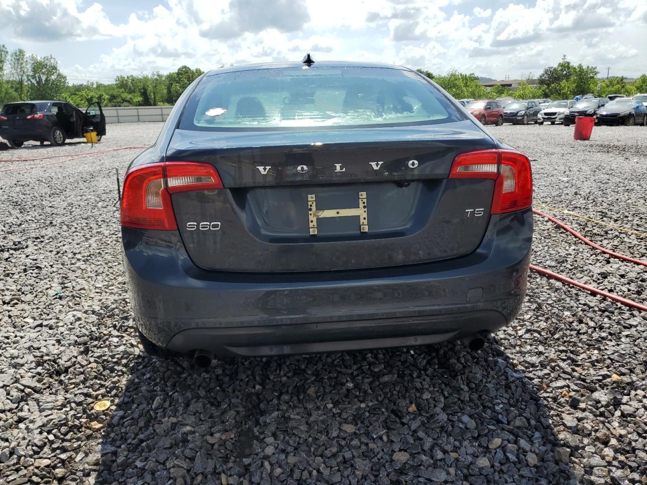 Volvo S60 T5 Image 9