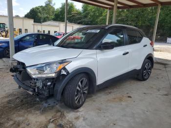  Salvage Nissan Kicks